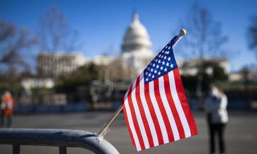 Flag at washington 700x420